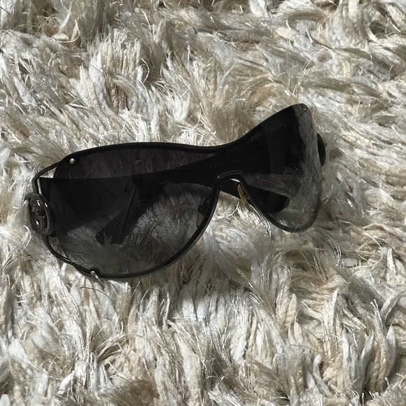 Like New Gucci Shield Sunglasses. Bronze Color main image 4